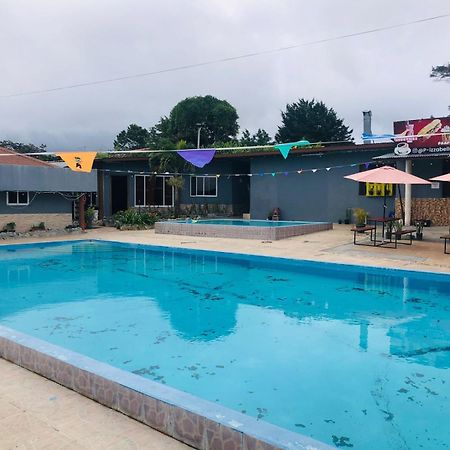 Isabella Hostel And Pool Alto Boquete Exterior photo